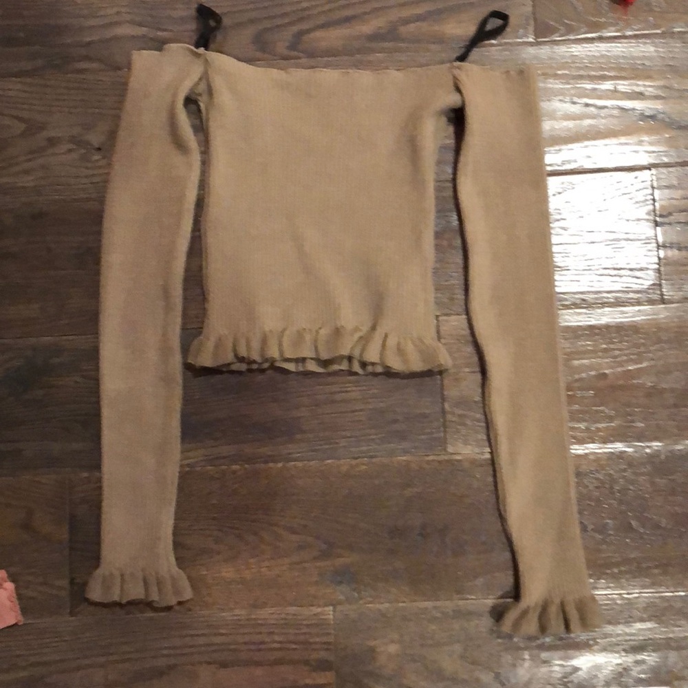Off the shoulder stretchy long sleeve crop trop